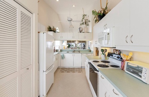 Whitney Beach Villa | 3-bedroom villa in amazing Bradenton minutes from Anna Maria Island