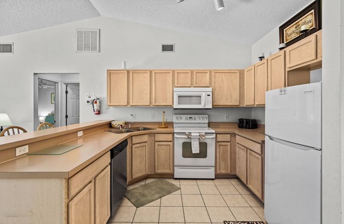 Clear Creek Villa | 3-bedroom villa in fantastic Clermont that backs on to a Conservation Area