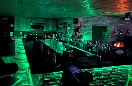 Northeast Somerset House | 3 BR 22 bed newly renovated restaurant and bar w/spectacular views of Mt Kineo