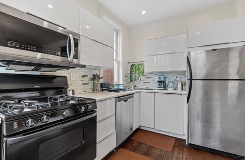 Park View House | 3-BR Historic Home Nestled Btw Petworth & CoHi