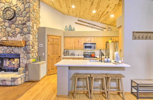 Torreon Cabin | 3 Mi to Golf Course: Show Low Escape w/Fire Pit