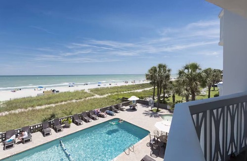 Myrtle Beach Resort | 3 Oceanfront Family-Friendly Rooms in Myrtle Beach Near SkyWheel & Boardwalk