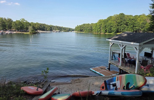 Glenora House | 3000 sqft. Waterfront house, Private Beach/Dock w/300+ ft Private Waterfront