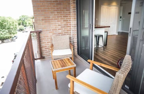 Southside Apartment | 301The Lofts, by Flagtown, 2 bed 2 bath with community hot tub