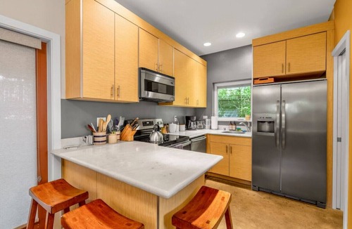 Columbia City House | 3214 Seattle · Cozy & Peaceful 2b2.5b South Seattle House w/AC