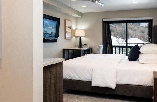 North Park City Apartment | 33 Ski Village Loft 3BR by SkyRun Park City