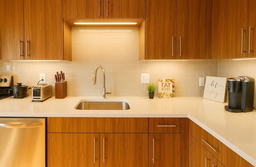 Fairfax Apartment | 3BR Fairfax Apartment with Saltwater Pool