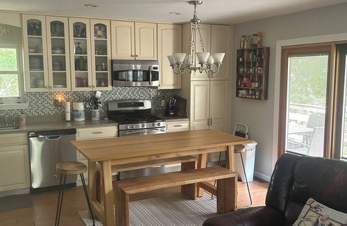 Southern Shores Cottage | 4 Bedroom 2 Bath beach retreat, quiet beaches of Southern Shores. Pets invited.