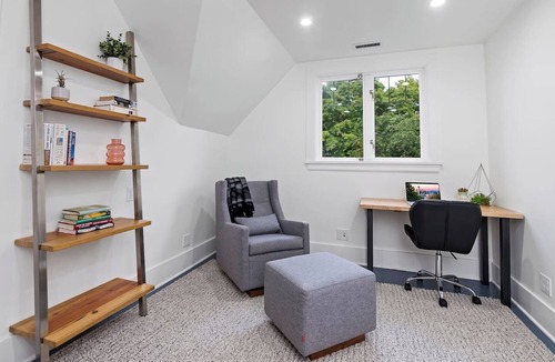 Broadway House | 4-bedroom house in charming Seattle with WiFi, AC, Parking