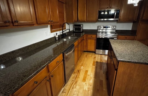 Tuttle West House | 4-bedroom house in Dublin close to ,zoo shopping,restaurant,airport ,5 star