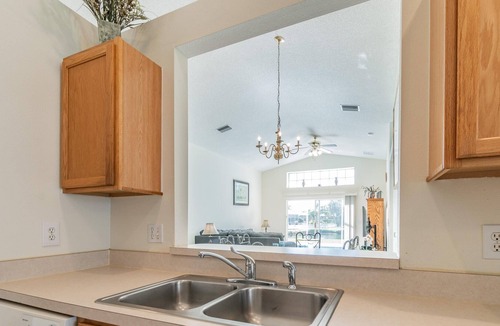 Sabal Harbour Villa | 4 bedroom pool villa with great lakeview - bird lovers dream