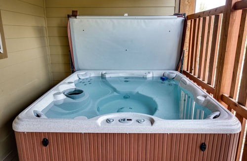 Bear Hollow Village House | 4 BR 3 1/2 Ba Townhouse-Gas grill, hot tub