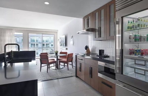 Ivins Hotel | 4 Bright & Stylish Rooms w/Scenic Desert Landscapes - Your Charming Hideout
