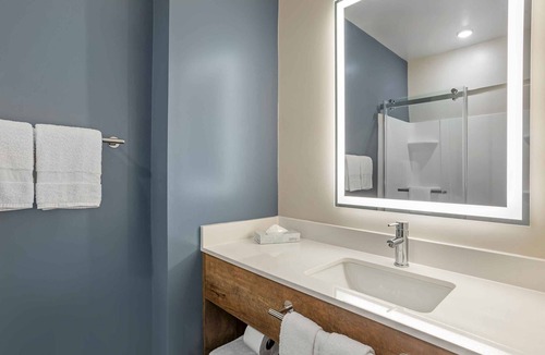 Trailer Estates Hotel | 4 Extended Stay Units | Bradenton Location | Near Downtown