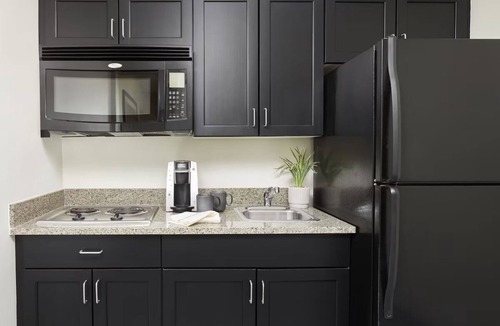 Capitol Hill Hotel | 4 Family Friendly Suites Near Cultural Attractions & Local Dining! Pet Friendly!