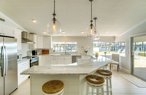Grove City House | 4 Mi to Englewood Beach: Boating & Fishing Escape