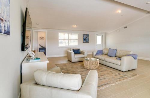 Grove City House | 4 Mi to Englewood Beach: Boating & Fishing Escape