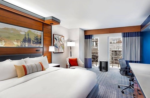 Moss Bay Hotel | 4-Star Hotel ∙ The Heathman Hotel Kirkland