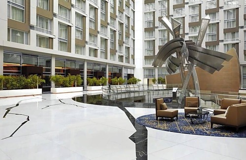 Mount Vernon Square Hotel | 4-Star Hotel ∙ Marriott Marquis Washington, DC