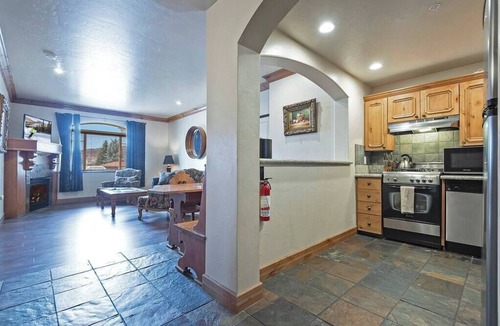 Zermatt Villa | 4-Star Zermatt Resort 2B2B Villa Only Min's to Park City, Deer Valley & Sundance