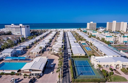 Siesta Key Villa | 40 Standard Plus - Beachful Bliss