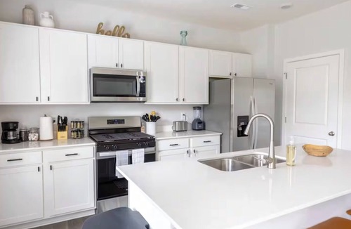 Summit Station House | 4BR, 2.5BA Brand New Home - Spacious + Modern + WiFi
