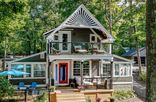 Torrance Cottage | 5 bdrm, 3 bath, Newly renovated! Lake Muskoka!