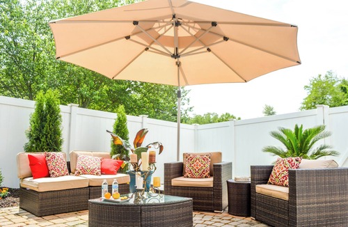 Fort Washington House | 5 Bedroom Boutique Home w/Swimspa and Backyard Oasis.