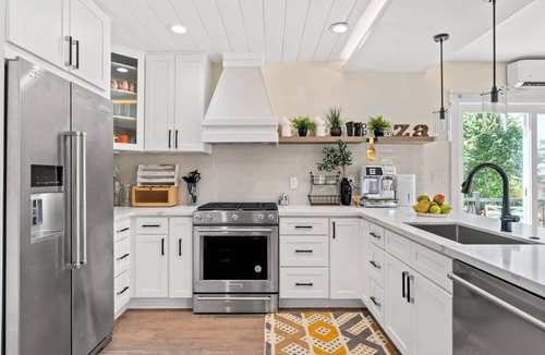 Mid-Beacon Hill House | 5-bedroom vacation home just 7 minutes to T-Mobile Park
