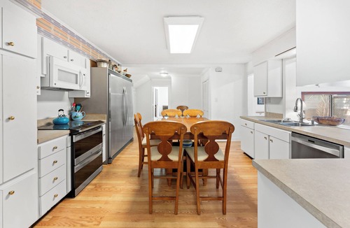 Arcadian Shores House | 5 Br House Pet friendly/Private yard