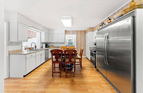 Arcadian Shores House | 5 Br House Pet friendly/Private yard
