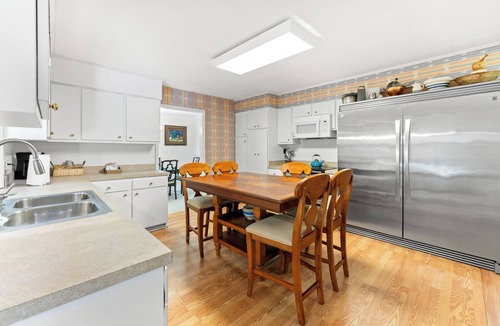Arcadian Shores House | 5 Br House Pet friendly/Private yard