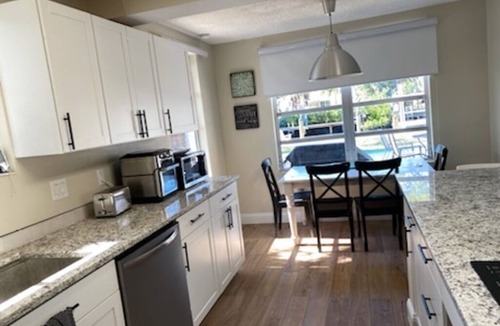 Siesta Key Cottage | 5 Min walk to Beach & Village, Private Pool,On the Canal