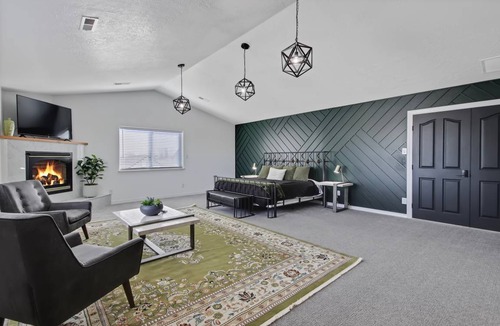 Meridian House | 557 m² House ∙ 1 bedroom ∙ 4 guests