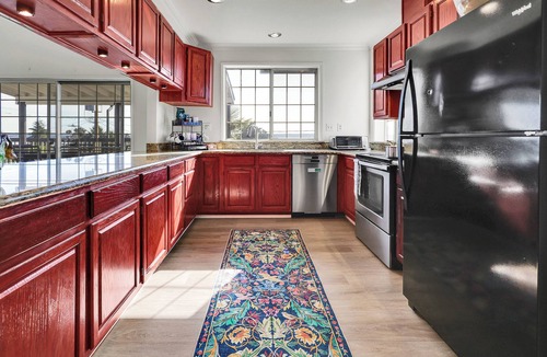 Seattle Metro Area House | 5BR/4BA Seattle-Area MAJOR INTERNATIONAL SPORTING EVENT Retreat/AC/Views/Parking