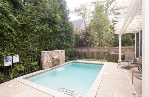 The Pines House | 6 Bedroom/4.5 Bath - Pool - 4 Block To Beach - The Pines