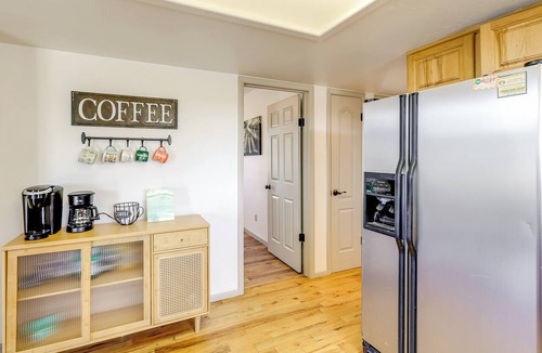 Fort Valley Cottage | 6 Mi to Arizona Snowbowl: Forest-view Sanctuary!