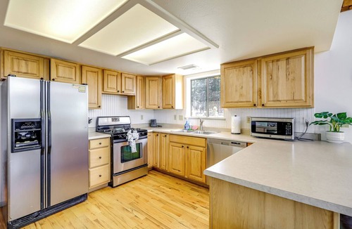Fort Valley Cottage | 6 Mi to Arizona Snowbowl: Forest-view Sanctuary!
