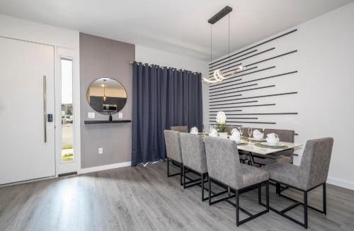 West Kissimmee House | 8761 ZD - Elegant 3BR Villa in The Hub Resort - Comfort, Style, and Luxury for Your Perfect Getaway