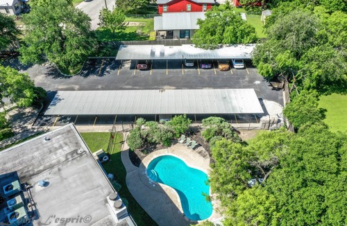New Braunfels Condo | 98 m² Condo ∙ 2 bedrooms ∙ 8 guests