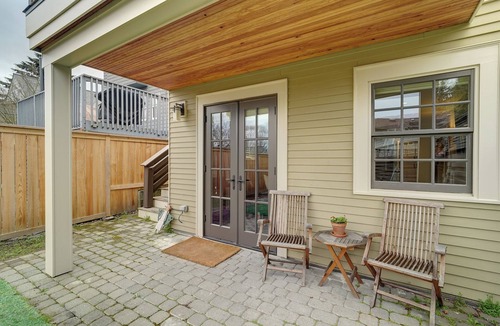 Bryant Apartment | A bright and cozy Bryant apartment: 2-bedroom, dog-friendly, with private yard.