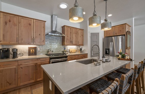 Hermosa House | A/C, Hot Tub, Fire Pit, Fenced Yard, Pet Friendly!