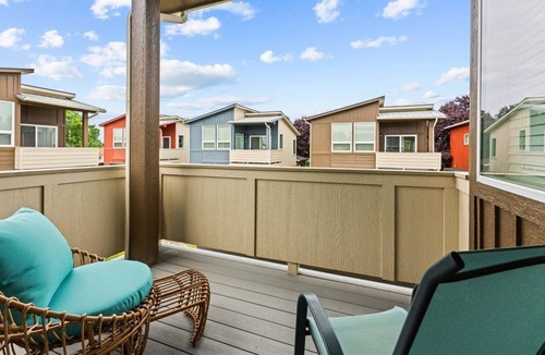 Boise Villa | A park-like setting in this BRAND NEW build near the river