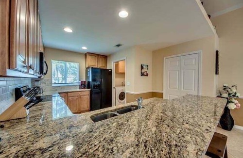 Diplomat Villa | A spacious 3-bedroom retreat in sunny Cape Coral.