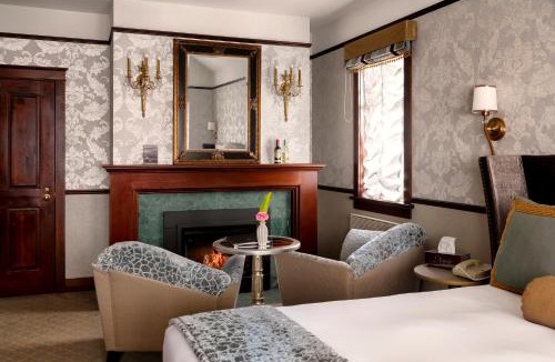 Downtown Victoria Hotel | Abigail's Hotel