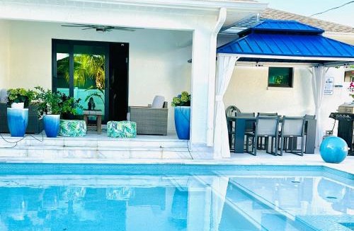 Naples Park Villa | Acqua Atelier by Vanderbilt Beach