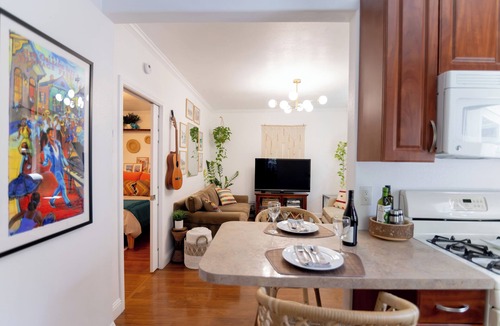 Junior College Neighborhood Association Cottage | Adorable 1 BD 1 BA in one of SR's best neighborhoods!