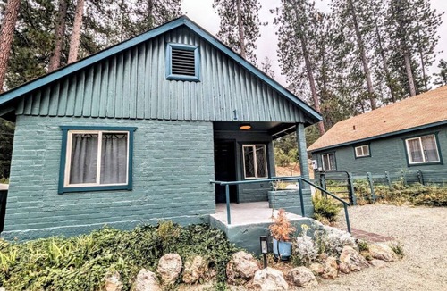 Kelseyville Cabin | Adventure Awaits: Newly Renovated Cabin Just Minutes Away from Outdoor Fun