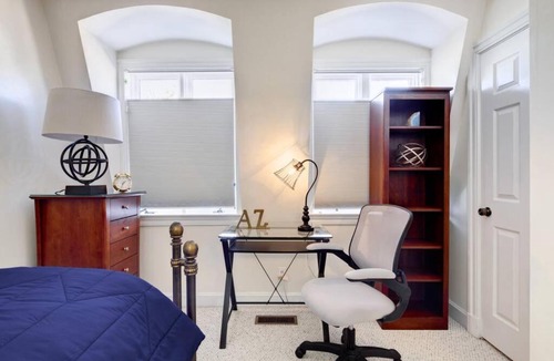 Georgetown House | Affordable Townhouse on M Street in Washington DC