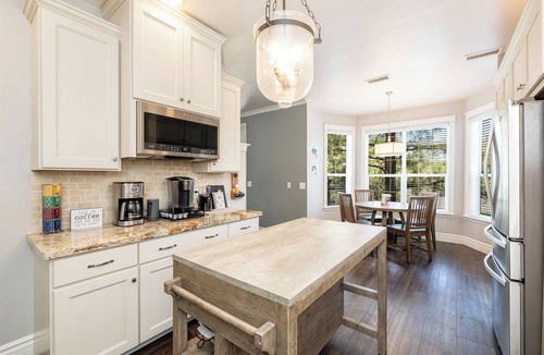 Ponderosa Trails House | Air Conditioned 3200 sq/ft home, New decks & hot tub in the pines.